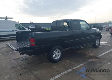 2001 Dodge Ram 1500 St из США, поврежденный, VIN 1B7HF13Y71J221065